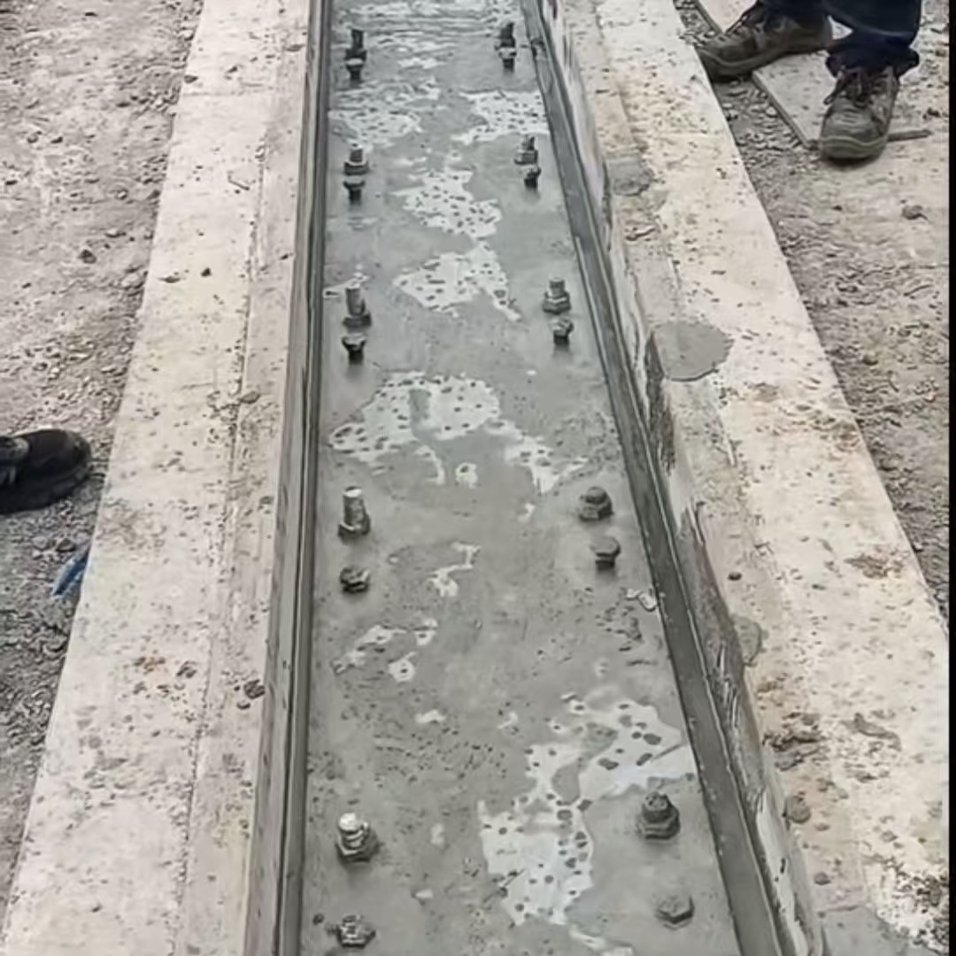 河曲港口码头起重机龙门吊重型机械设备稳固用早强快凝轨道胶泥